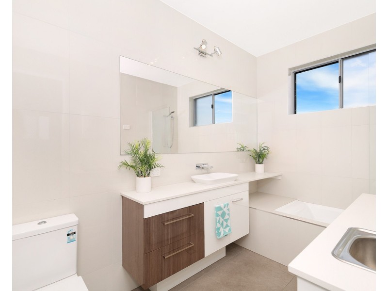 27 Worden Street, Morningside QLD 4170