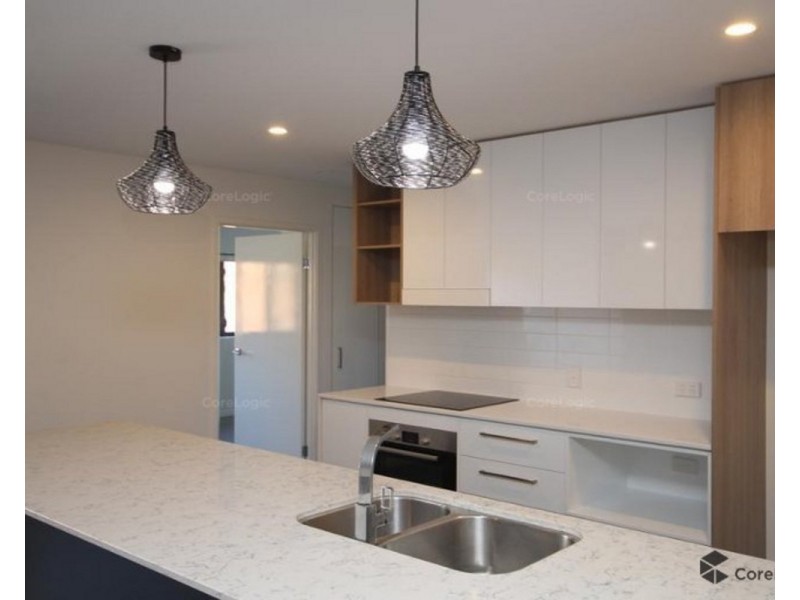 102/6 Lawson Street, Hawthorne QLD 4171