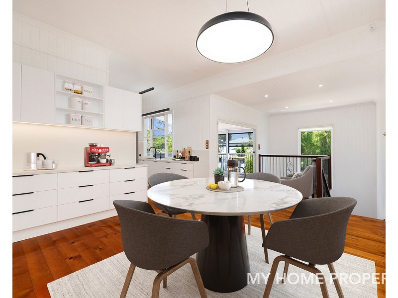 75 Malcolm Street, Hawthorne QLD 4171