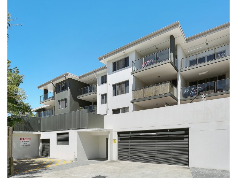 13/11 Riding Road, Hawthorne QLD 4171