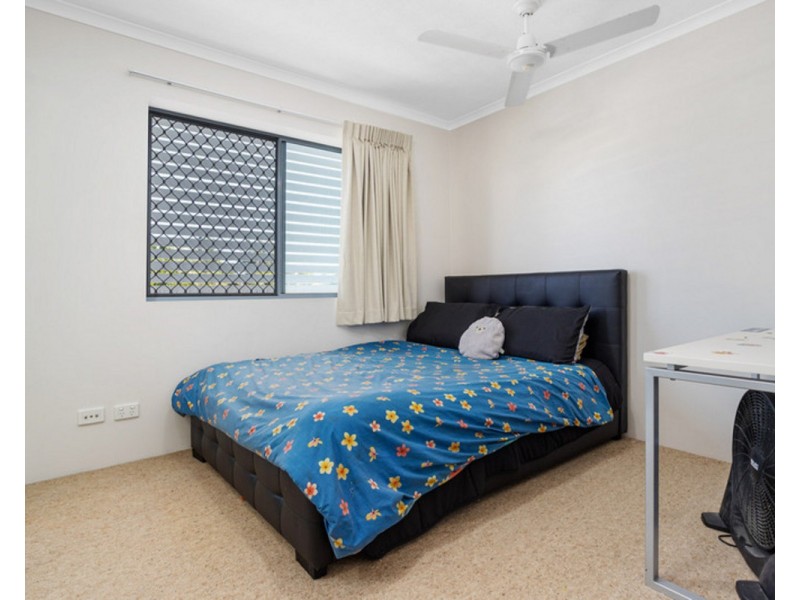 15/8 Ahern Street, Labrador QLD 4215