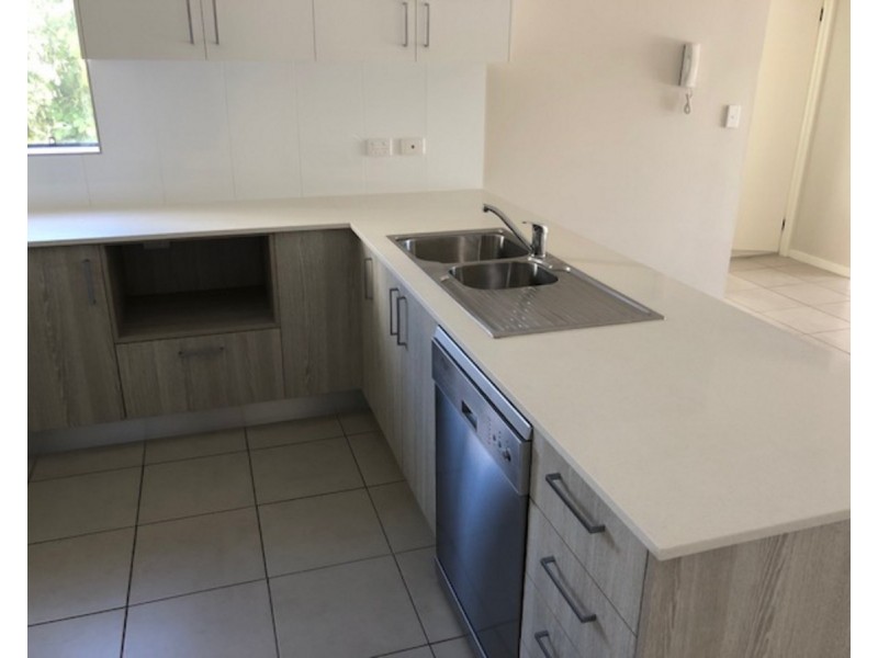 5-7 Seeney Street, Zillmere QLD 4034