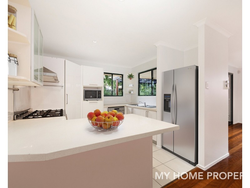 11/36 Andrew Street, Balmoral QLD 4171