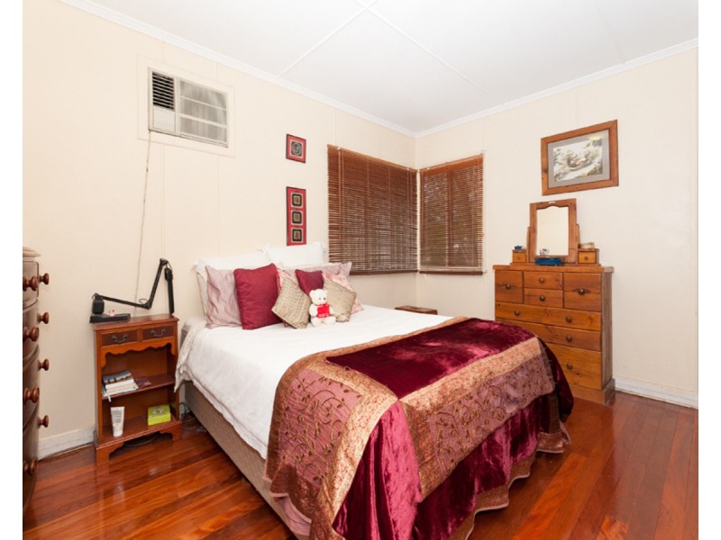 24 Merrett Avenue, Zillmere QLD 4034