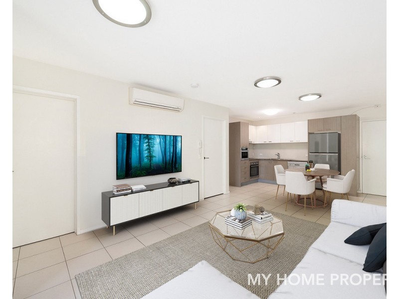 11 Riding Road, Hawthorne QLD 4171