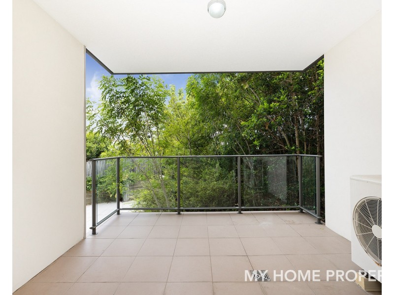 11 Riding Road, Hawthorne QLD 4171