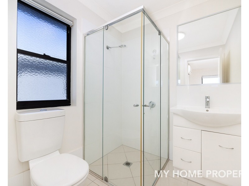 122/83 Lawson Street, Morningside QLD 4170