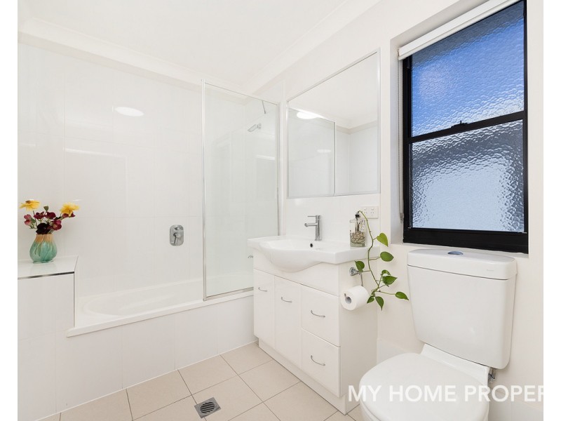 122/83 Lawson Street, Morningside QLD 4170