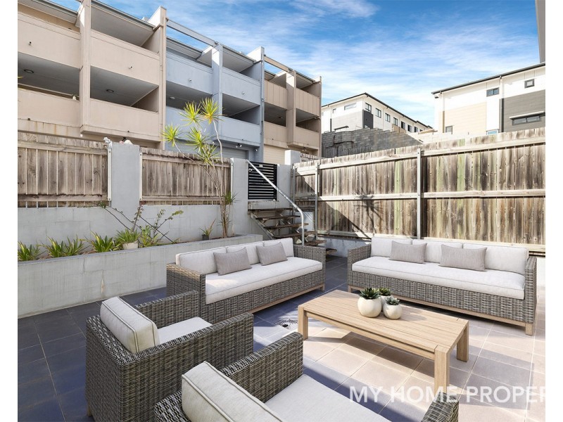16/102-108 Nicholson Street, Greenslopes QLD 4120