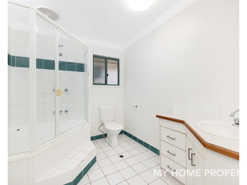 2/20 Thurston Street, Tingalpa QLD 4173