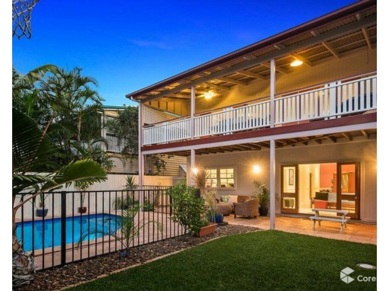 35 McDonald Street, Hawthorne QLD 4171