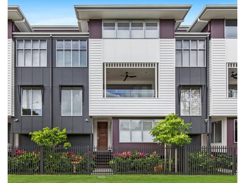 2/4 Oak Street, Hawthorne QLD 4171