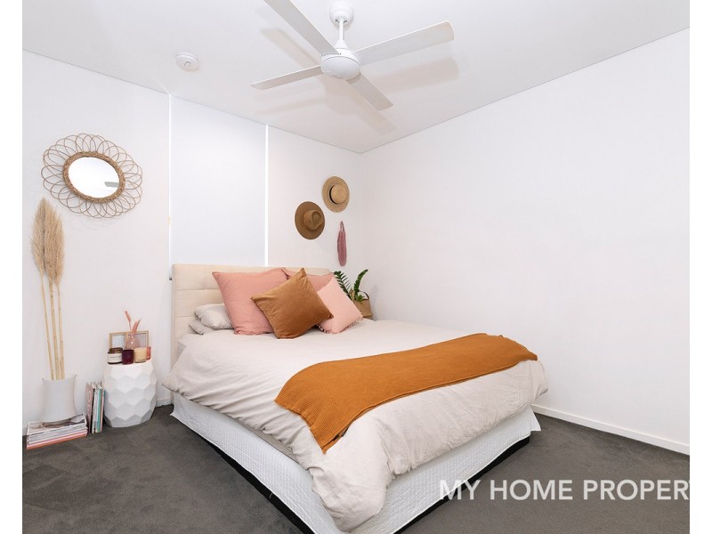 282/33 Lakefront Crescent, Varsity Lakes QLD 4227