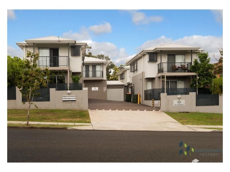 2/252 Pickering Street, Gaythorne QLD 4051