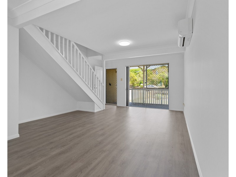 1/15 Austin Street, Wavell Heights QLD 4012