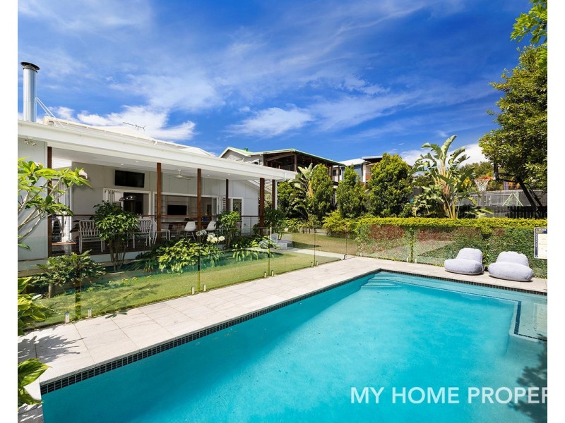 57 Lewis Street, Camp Hill QLD 4152