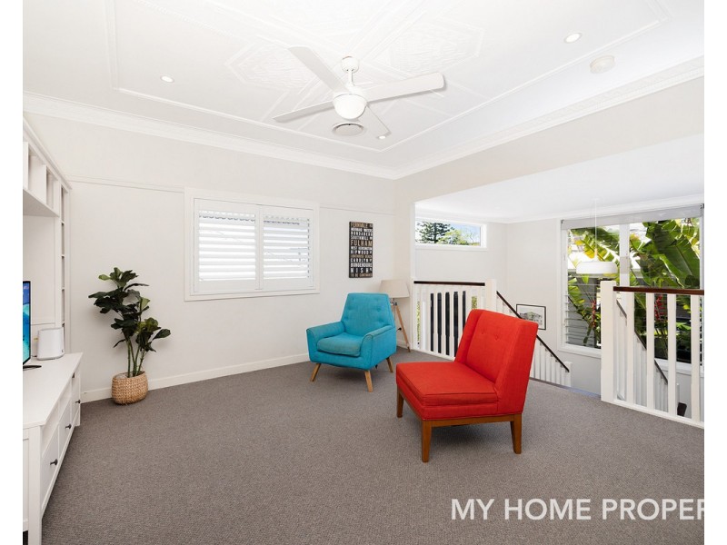 57 Lewis Street, Camp Hill QLD 4152