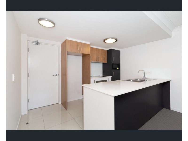 101/83 Lawson Street, Morningside QLD 4170