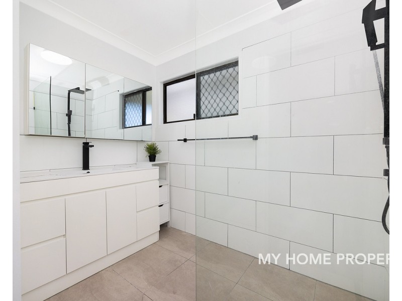 35 Spoonbill Street, Birkdale QLD 4159