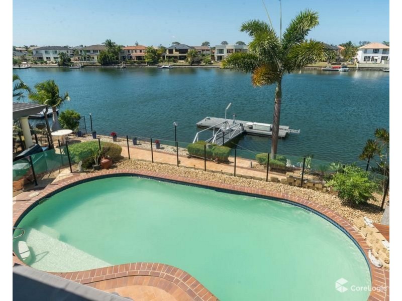 11 Windchimes Way, Helensvale QLD 4212