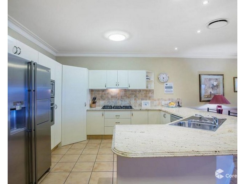 11 Windchimes Way, Helensvale QLD 4212