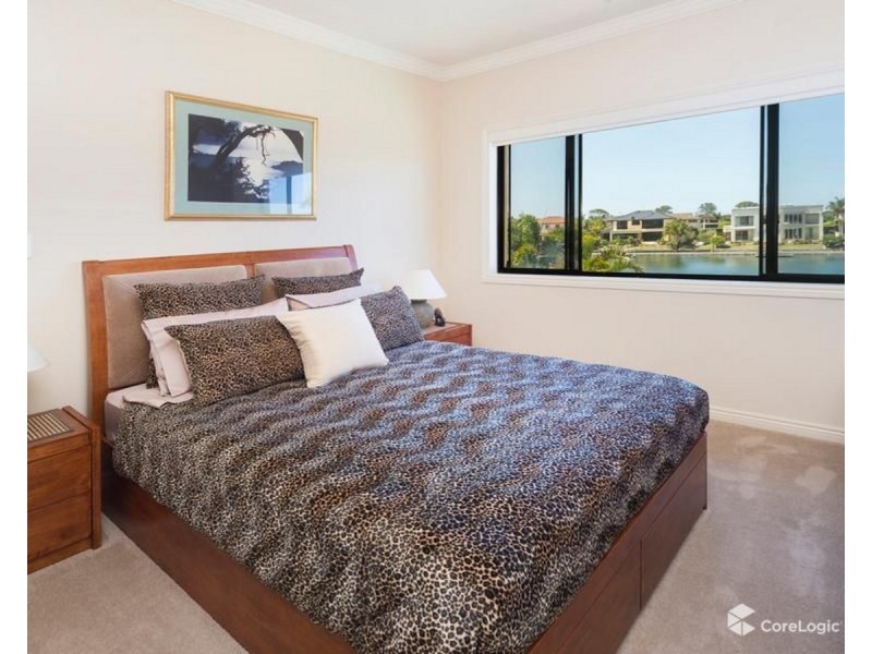 11 Windchimes Way, Helensvale QLD 4212