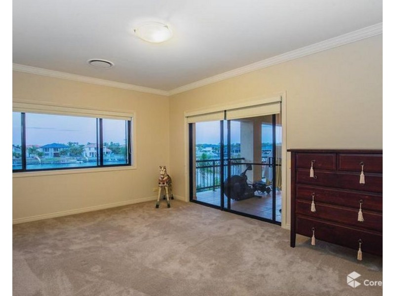 11 Windchimes Way, Helensvale QLD 4212