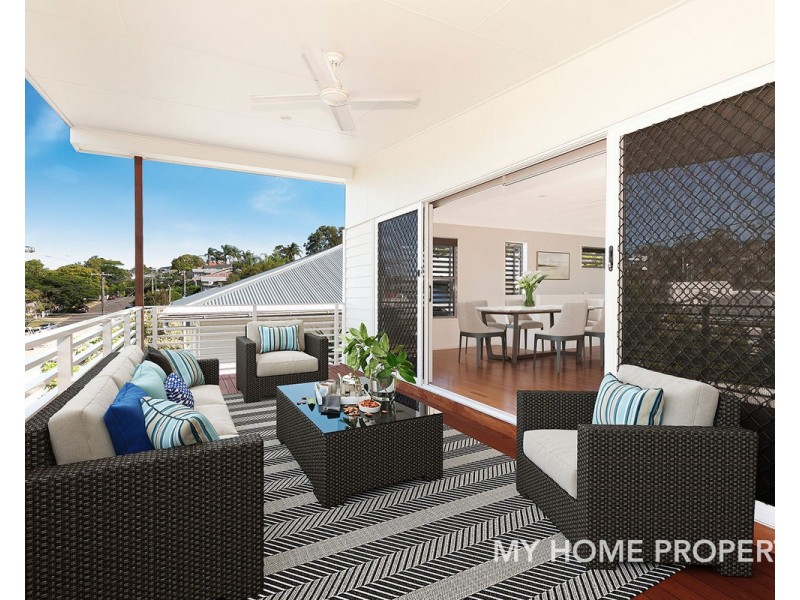 42 Dover Street, Hawthorne QLD 4171