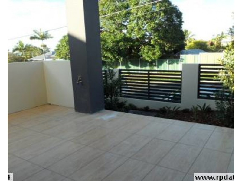 2/60 Ernest Street, Manly QLD 4179