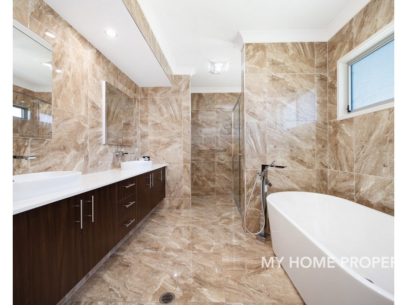 23 Marney Street, Chapel Hill QLD 4069