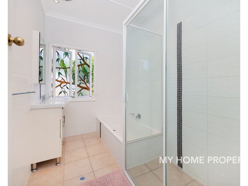 535 Tingal Road, Wynnum QLD 4178