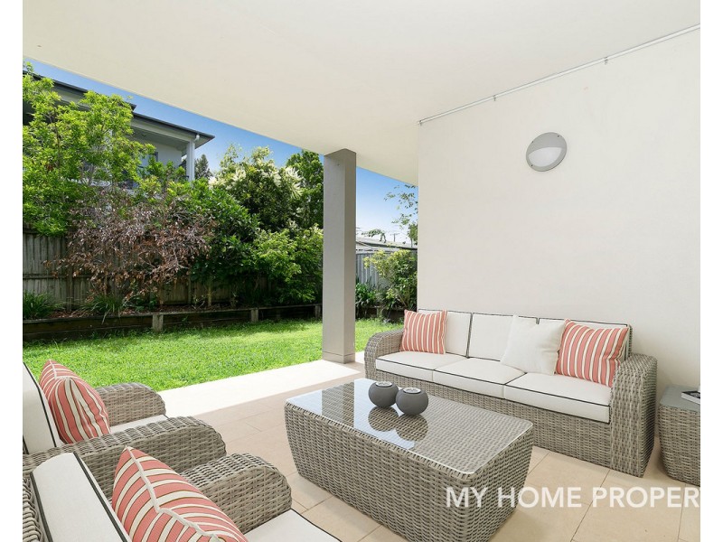 2/3 Tabbill Street, Zillmere QLD 4034