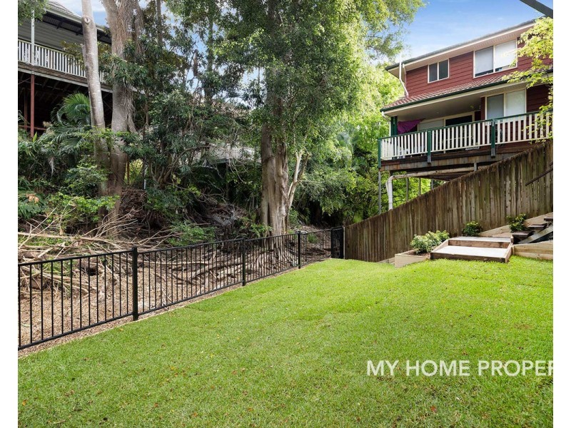 11/36 Andrew Street, Balmoral QLD 4171