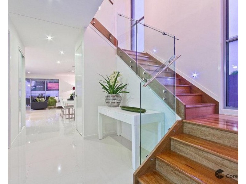 6 Cowper Street, Bulimba QLD 4171