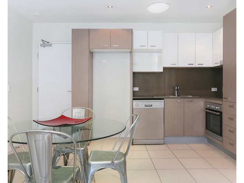 23/11 Riding Road, Hawthorne QLD 4171