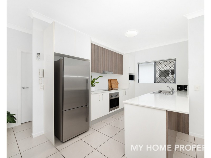 4/18 Charlie Street, Zillmere QLD 4034