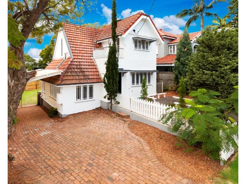 45 Hawthorne Road, Hawthorne QLD 4171
