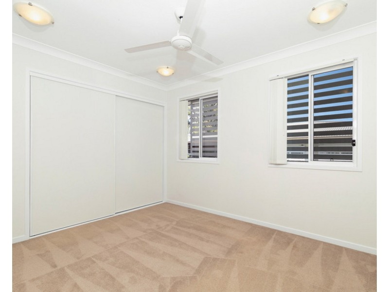 24/22 Yulia Street, Coombabah QLD 4216