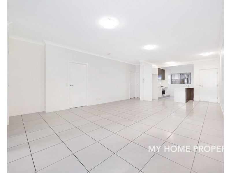 2/18 Charlie Street, Zillmere QLD 4034