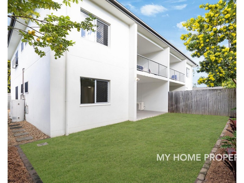 2/18 Charlie Street, Zillmere QLD 4034
