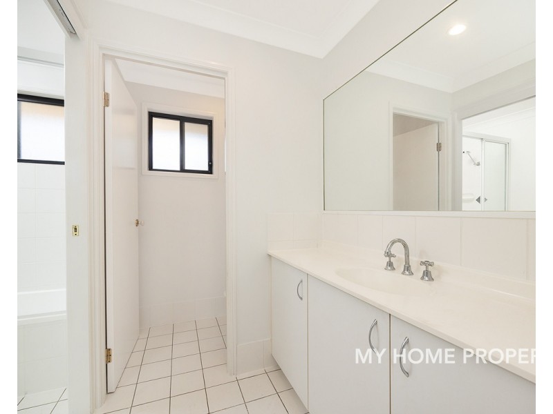 18/239-249 Mooroondu Road, Thorneside QLD 4158