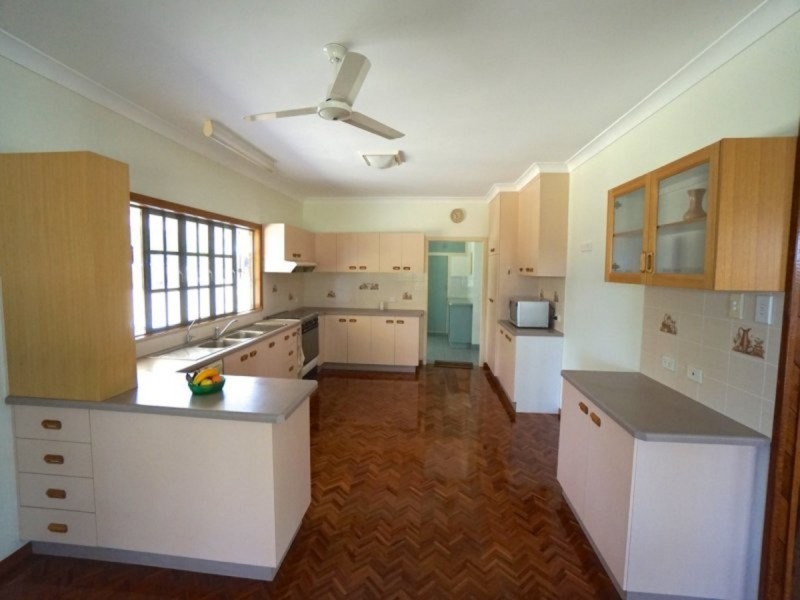3 Raintree Close, Mareeba QLD 4880