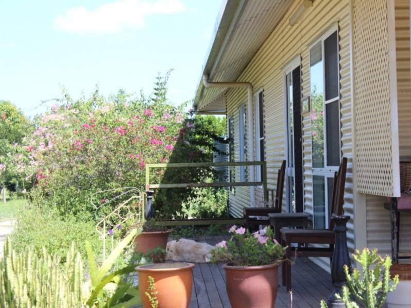 37 Studt Road, Mareeba QLD 4880