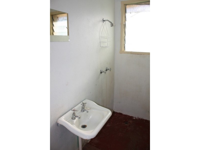 2 Hyde Street, Dimbulah QLD 4872