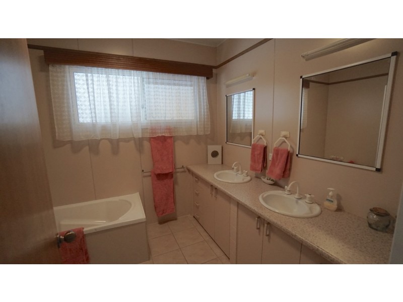 9 Gallo Drive, Mareeba QLD 4880