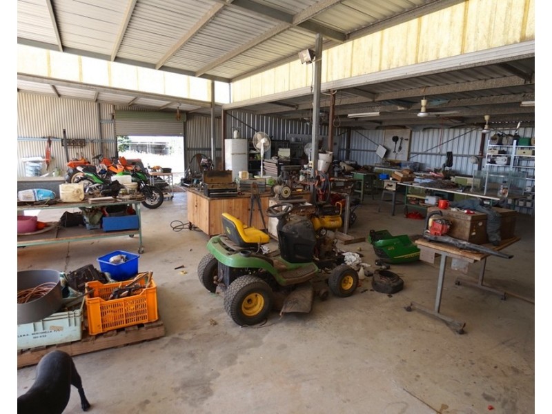 142 Bower Road, Mareeba QLD 4880