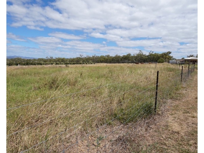 142 Bower Road, Mareeba QLD 4880