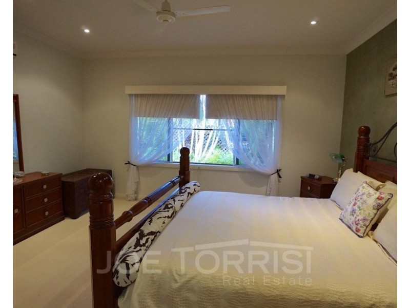 2 Josephine Close, Mareeba QLD 4880