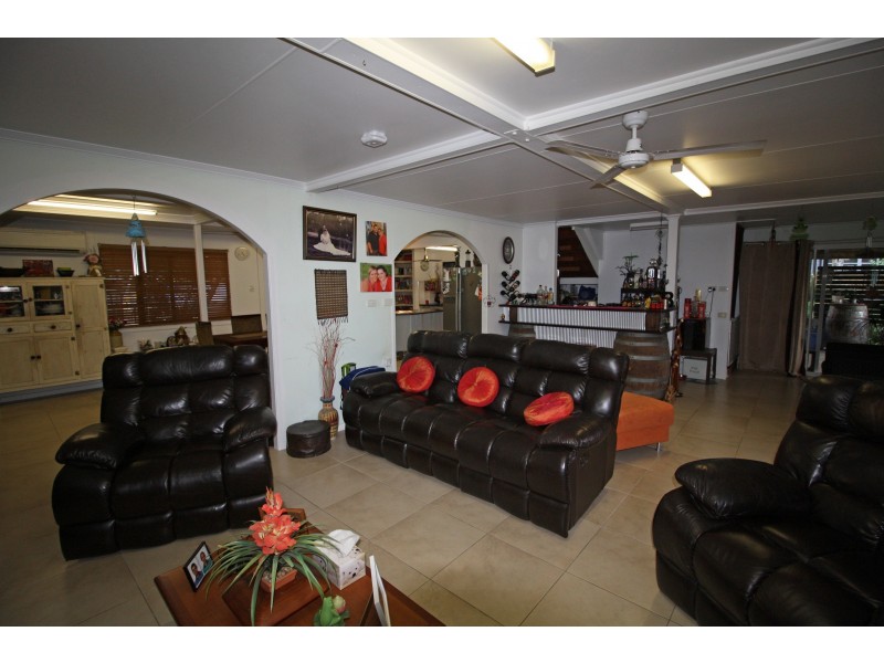 49 Walsh Street, Mareeba QLD 4880