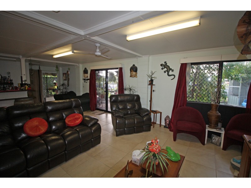 49 Walsh Street, Mareeba QLD 4880